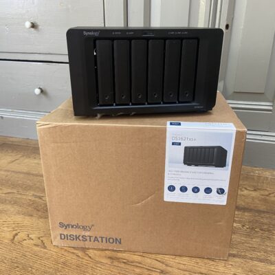 DS1621xs+ Box 2 Synology DS1621xs+ NAS (16gb ram upgrade)