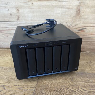 DX517 Front Synology DX517 Expansion Unit (nieuw)