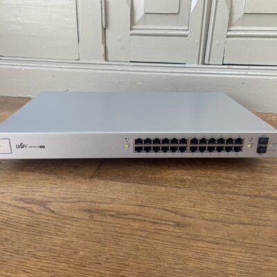 UniFi 24poort POE+ switch US-24-250W