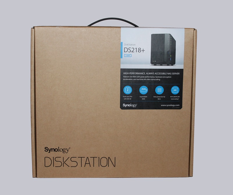 verpakking van een Synology DS218+