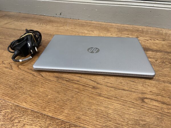 HP Laptop 15s-fq2226nd Front HP Laptop 15s-fq2226nd Front