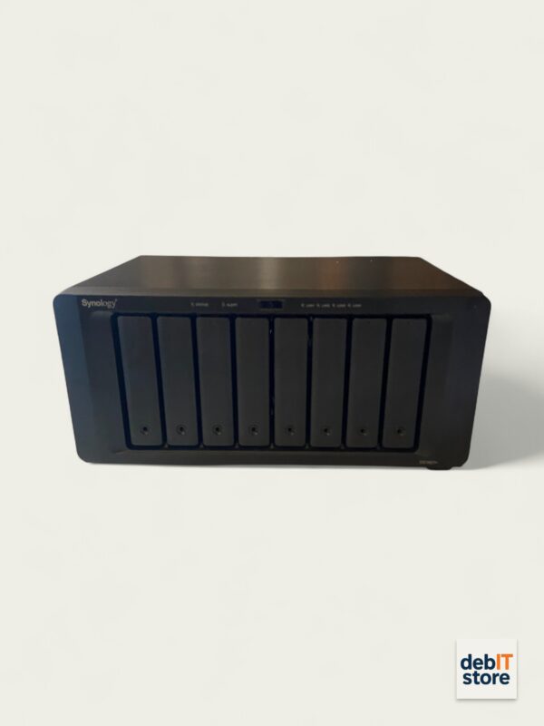 Synology DS1821+ Front Synology DS1821+ Front