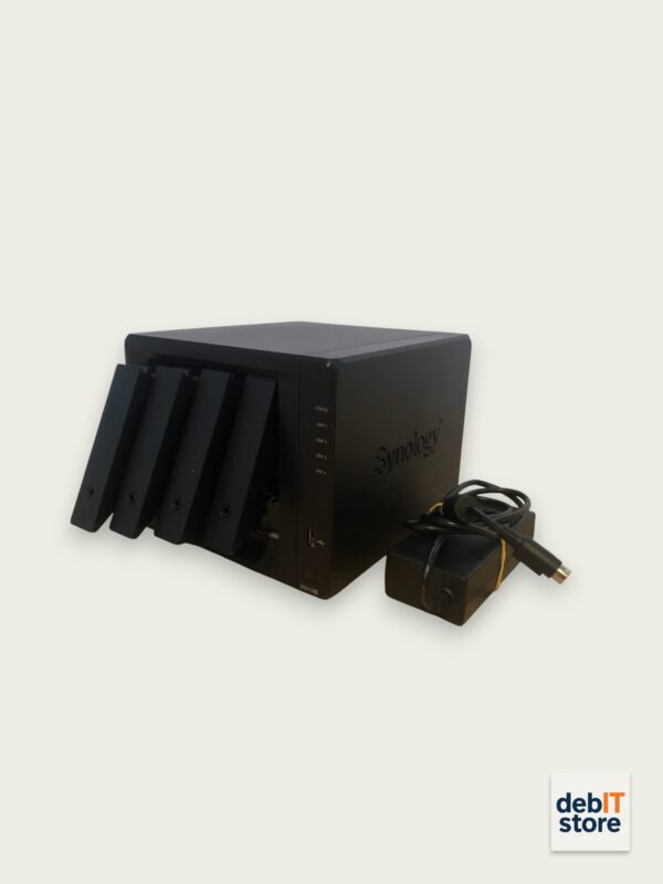 Synology DS918+ Front RS