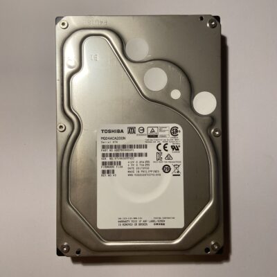 Toshiba MG04ACA200N Front