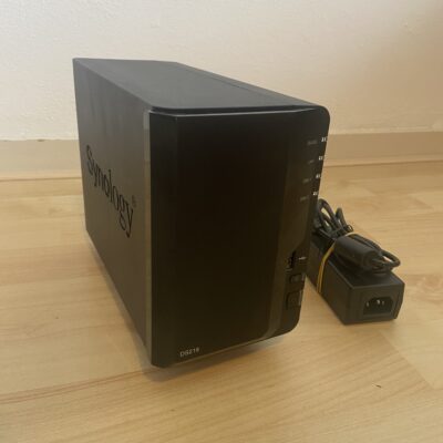 Synology DS218 Front