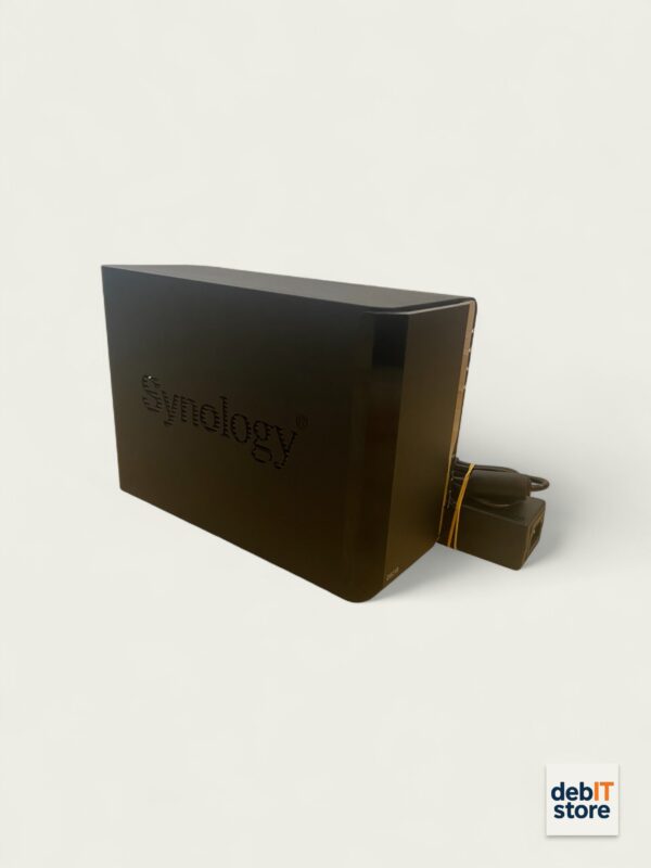 Synology DS218 Front LS