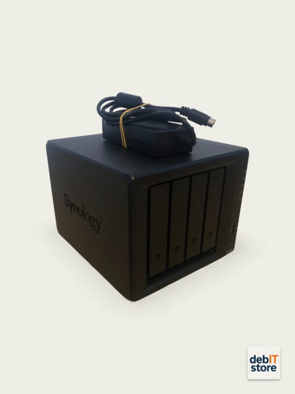 Synology DS420+ Front LS