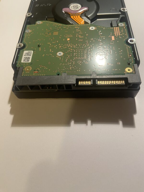 Western Digital Ultrastar WDHC310 6tb Aansluiting