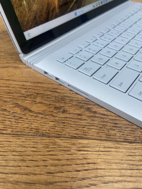 Micorsoft Surface 3 Pooten