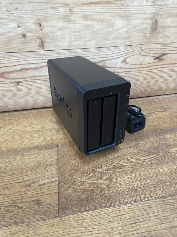 Synology DS718+ Front Synology DS718+ Front