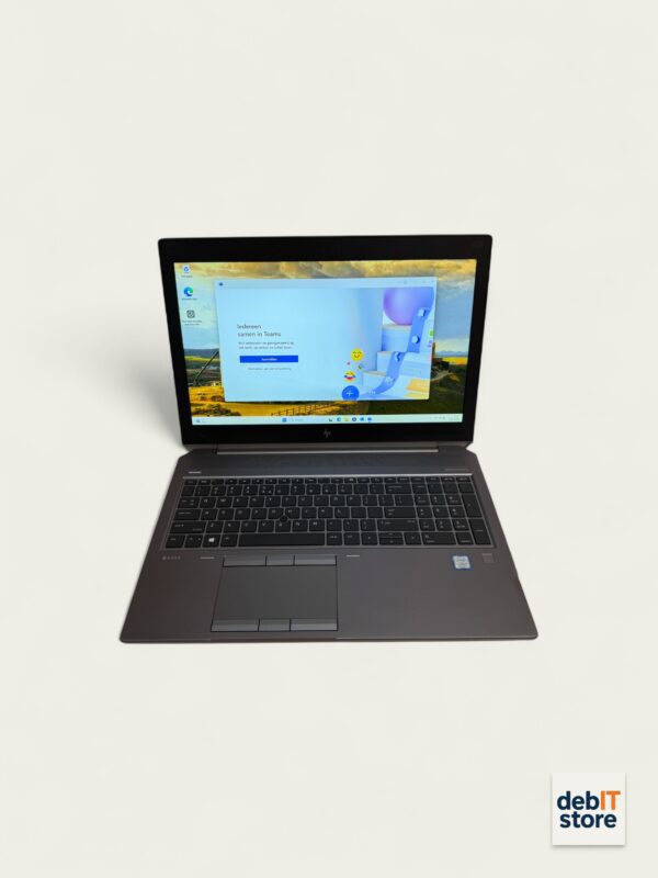 HP Zbook 15 Front open