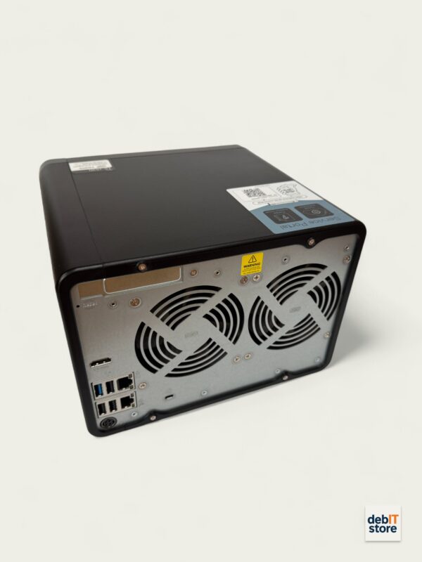 Qnap TS-653D Back