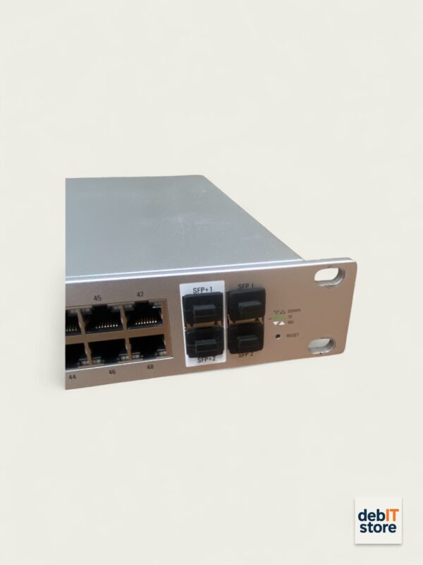 UniFi US-48-750W SFP poorten