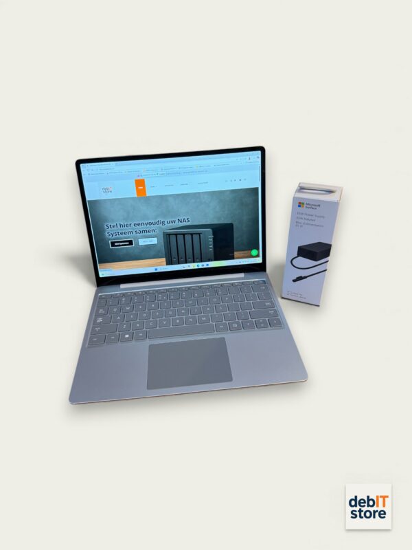 Microsoft Surface Go3 Front open Microsoft Surface Go3 Front open