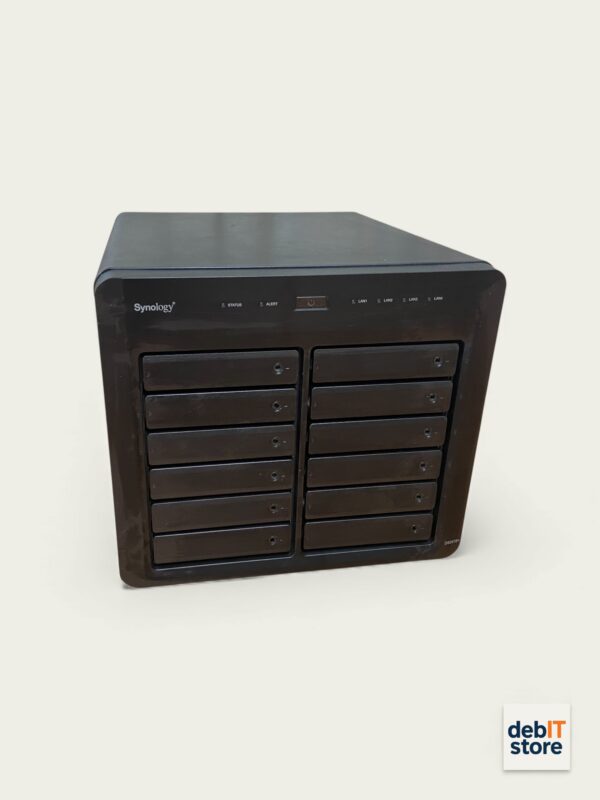 Synology DS2419+ Front