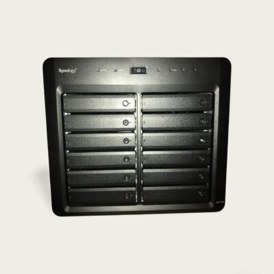 Synology DX1215 Front 3