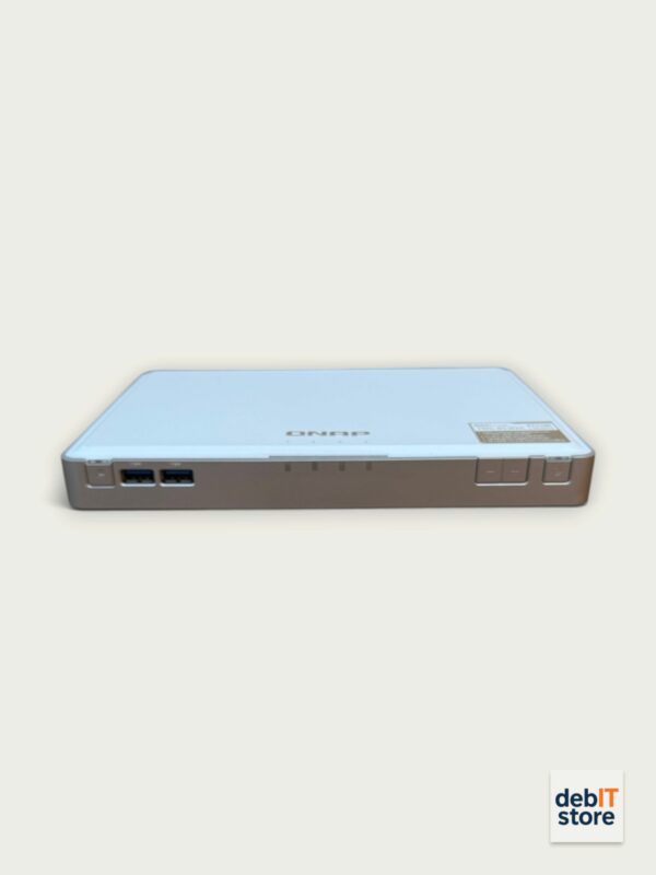 Qnap TBS453DX Front Qnap TBS-453DX NAS (16gb ram)